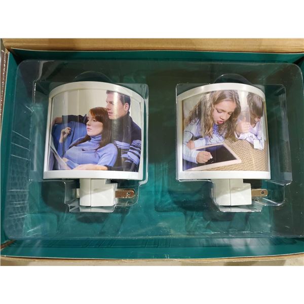 *NEW* Set of two, 2 Pack Personalizable Photo Nightlights