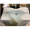 Image 2 : Ergonomically Correct Side Sleeper Memory Foam Pillow