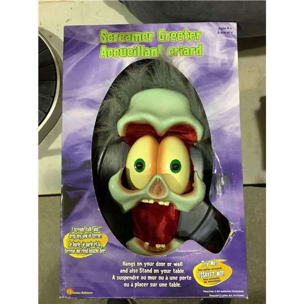 *NEW* Vintage 2003-2004 Animated Halloween Screamer Greeter with lights and sound