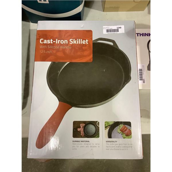 *NEW* 12.5" Cast Iron SKillet with Silicone Handle