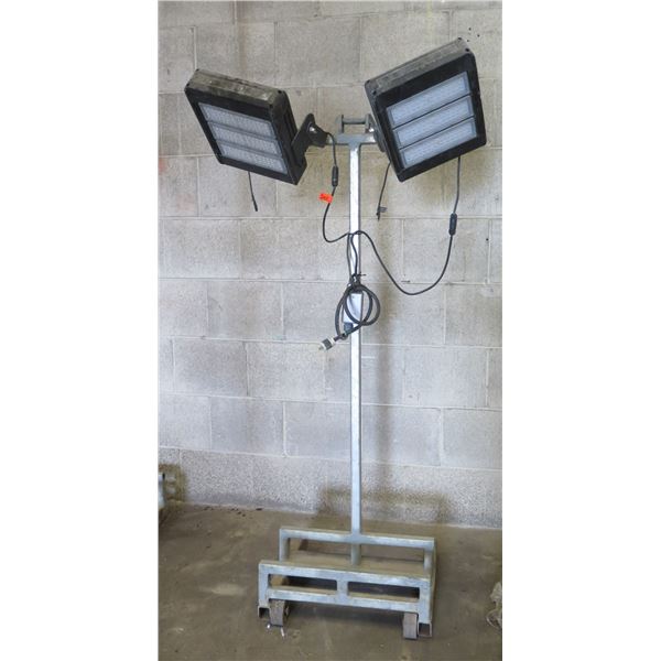 Rolling Adjustable LED Work Lamps on Pole