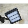 Image 2 : Rolling Adjustable LED Work Lamps on Pole