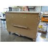 Image 18 : Knaack Storagemaster Chest 90  73"x31"x57"H & Contents: Bondo, Top Gun DAP, Cleaner