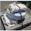 Image 1 : Pallet Multiple Pipes 7" Diameter x 24"L & Blue Tubing and Pipes