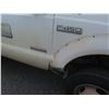 Image 26 : 2006 Ford F450 Flatbed Truck, GVWR 16000, 63510 Miles (Engine Runs - See Video)