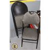 Image 1 : UNCLAIMED LOT OF 4 FOLDING CHAIRS