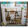 Image 1 : DESIGNER WOOD AND METAL SAFETY GATE