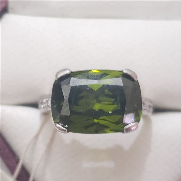 SILVER CREATED PERIDOT  RING (~SIZE 5.75)