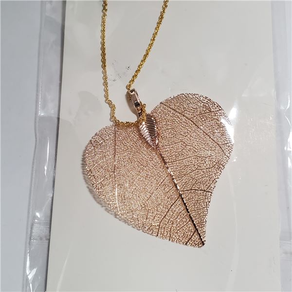 NATURAL LEAF NECKLACE