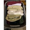 Image 1 : Bin towels and washcloths