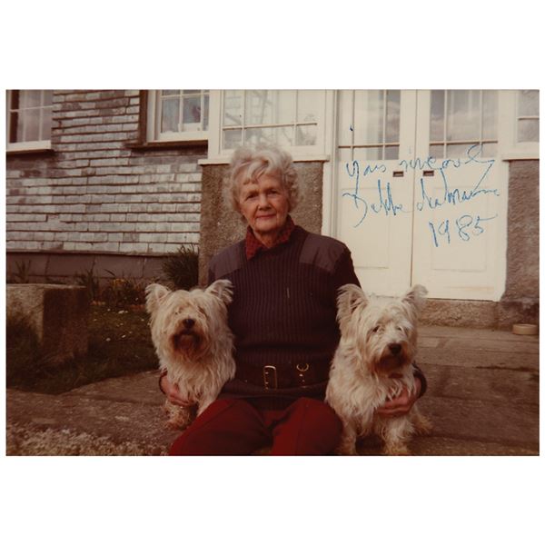 Daphne du Maurier Signed Photograph