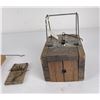 Image 5 : Group of Antique Mouse Traps