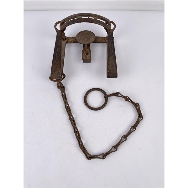 S. Newhouse No. 14 Wolf Coyote Trap w/ Teeth