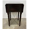 Image 8 : Federal Grain Painted Drop Leaf Side Table