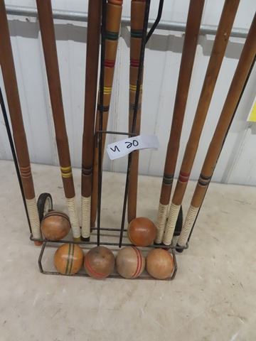 Wooden Croquette Set w Rack , Pegs & Balls