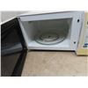 Image 2 : (CQ) Simplicity Microwave