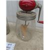 Image 2 : Dazey Glass Butter Churn & Sealers