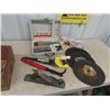 Image 1 : B & D Sander, Metal Cutting Blades, Vintage Planer & Hand Saw