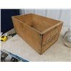 Image 4 : 7 Industrial Explosion Proof Lights & Wooden Crate