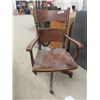 Image 1 : Oak Swivel Office Chair