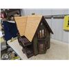 Image 2 : Wooden Doll House 22" x 24" x 18"