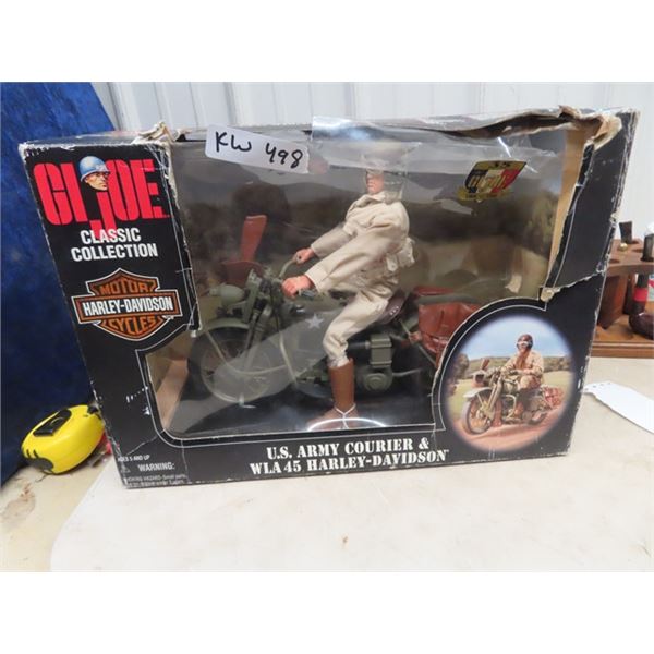 GI Joe Classic Collection w US Army Courier 45 Harley Davidson