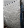 Image 1 : King Size Boxspring & Mattress