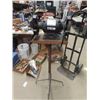 Image 1 : Stoney Craft 8" 3/4 HP Bench Grinder on Stand