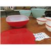 Image 2 : 8 Pc Pyrex - Cups, Bowls, Fridge Storage