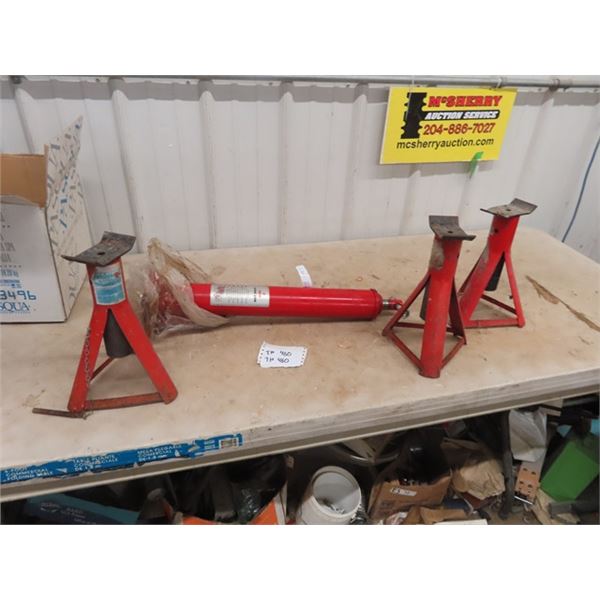 3 Ton Hyd Cylinder & 3 Stabilizing Jacks