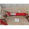 Image 2 : 3 Ton Hyd Cylinder & 3 Stabilizing Jacks