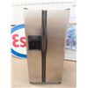 Image 1 : Frigidaire SxS Fridge w Ice Maker & Water 68" x 33" x31"