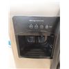 Image 3 : Frigidaire SxS Fridge w Ice Maker & Water 68" x 33" x31"