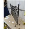 Image 3 : Wrought Iron Fireplace Guard 32" x 38"