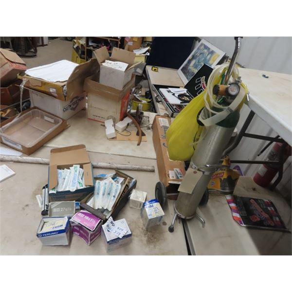 (BD) Port Oxygen Tank Cart Only, & New Syringes