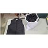 Image 1 : BLACK VESTS SIX XXL AND ONE LARGE