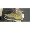 Image 5 : NORTH FACE HIKING BOOTS WOMENS SIZE 7 BRAND NEW RETAIL VALUE $240