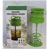 Image 1 : UNIVERSAL MIXER: MAKES DRESSINGS, WHIPPED CREAM &