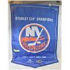Image 1 : NY ISLANDERS STANLEY CUP FABRIC BANNER 35 INCH