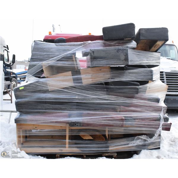 PALLET OF ASSORTED BOOTH SEATING