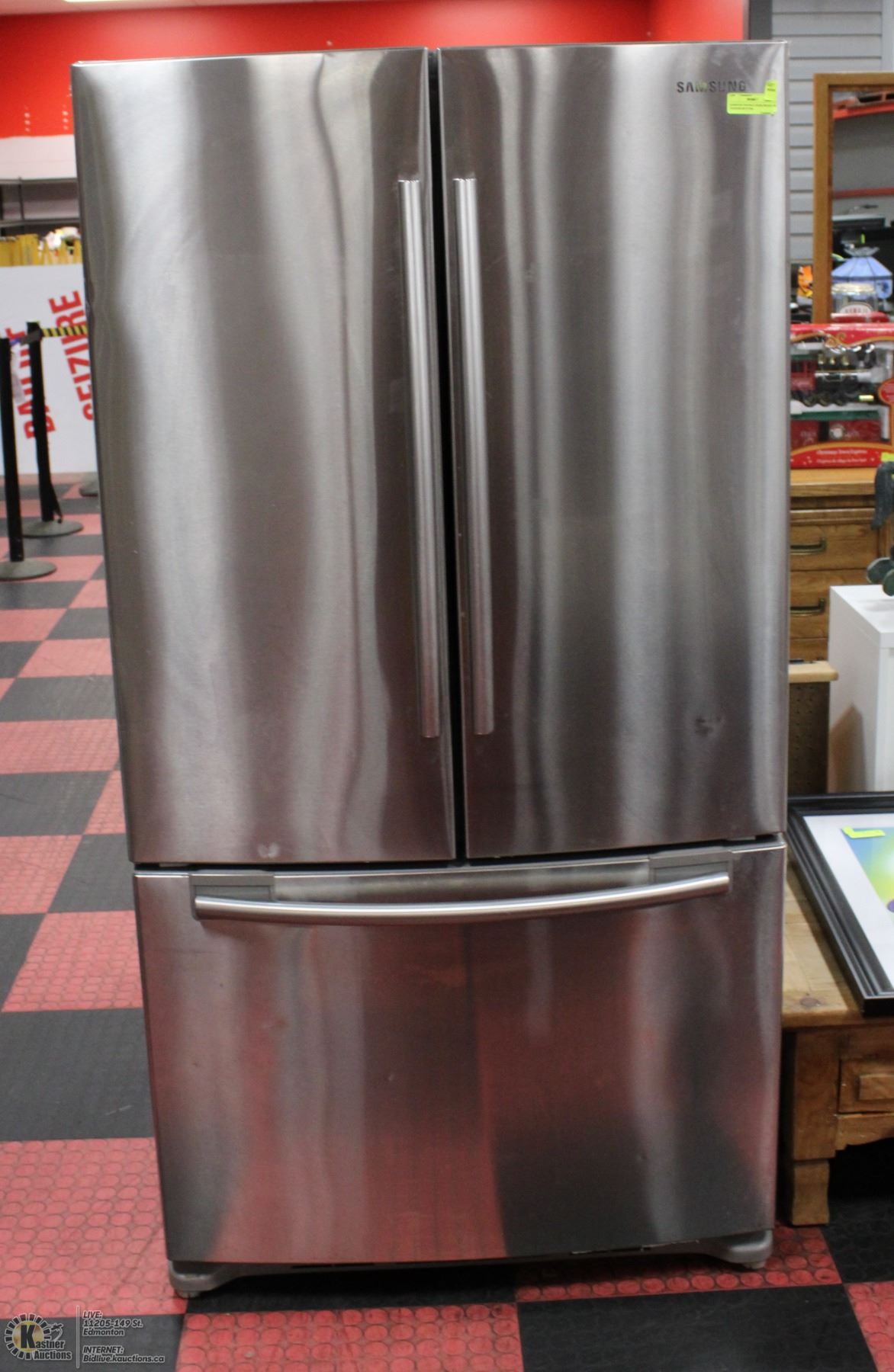 SAMSUNG DOUBLE DOOR FRIDGE /W FREEZER BOTTOM