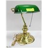 Image 1 : BRASS BANKERS LAMP