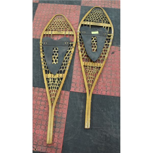 PAIR OF TORPEDO MODEL 14 X 48A SNOWSHOES