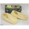 Image 1 : PAIR OF WOOLLY WARMERS SLIPPERS