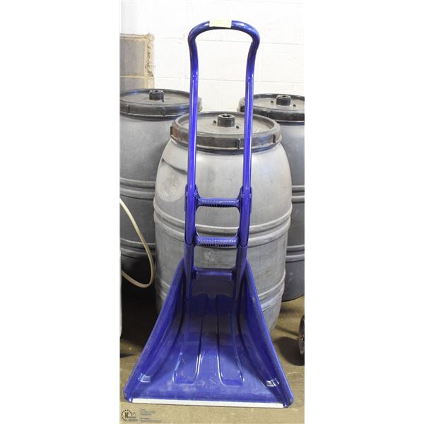 GARANT SNOW SCOOP SHOVEL