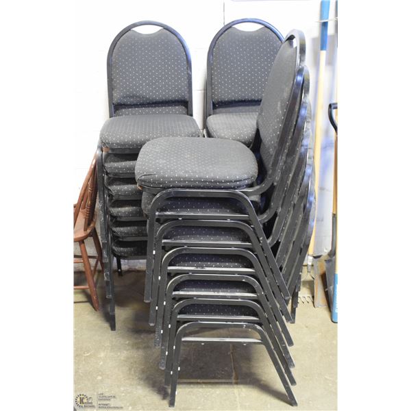 LOT OF 18 STACKABLE CHAIRS
