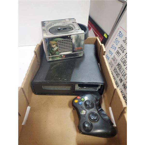 NINTENDO ZELDA GAME CUBE, XBOX 360, MISSING TOP