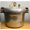 Image 1 : MODEL 22 HEALTH PRESSURE COOKER