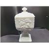 Image 2 : Milk Glass Lidded Dish Cat A