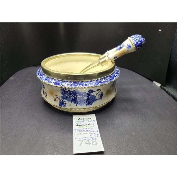 Antique Salad Bowl & Serving Pieces Cat A